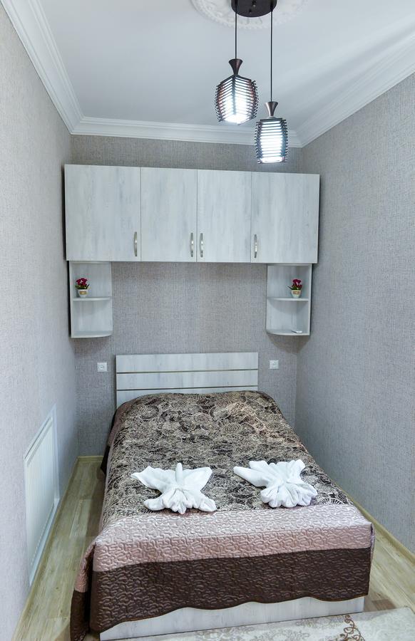 Bibi Hotel Кутаиси Екстериор снимка