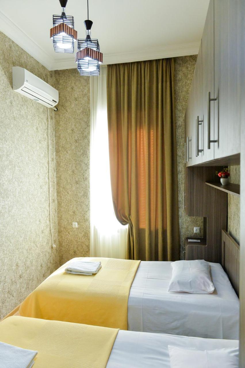 Bibi Hotel Кутаиси Екстериор снимка