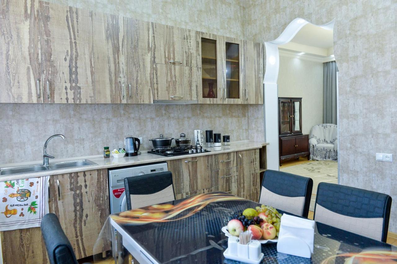 Bibi Hotel Кутаиси Екстериор снимка